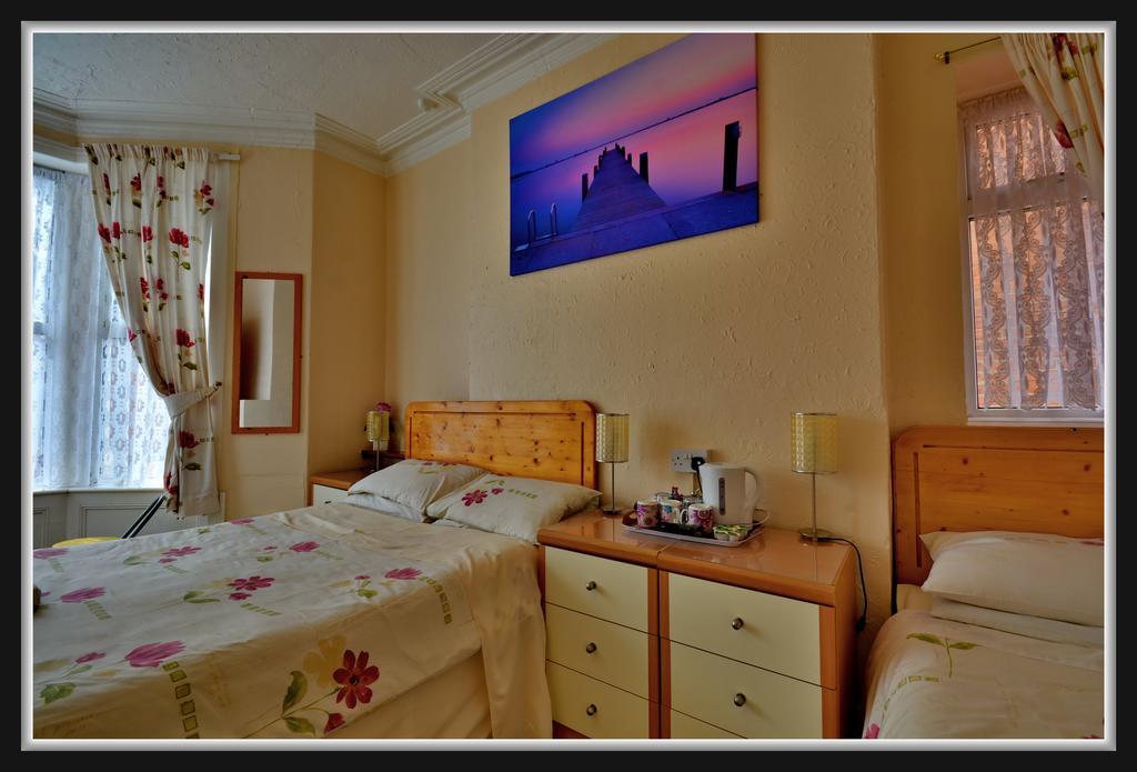 Shazron Hotel Blackpool Exterior foto